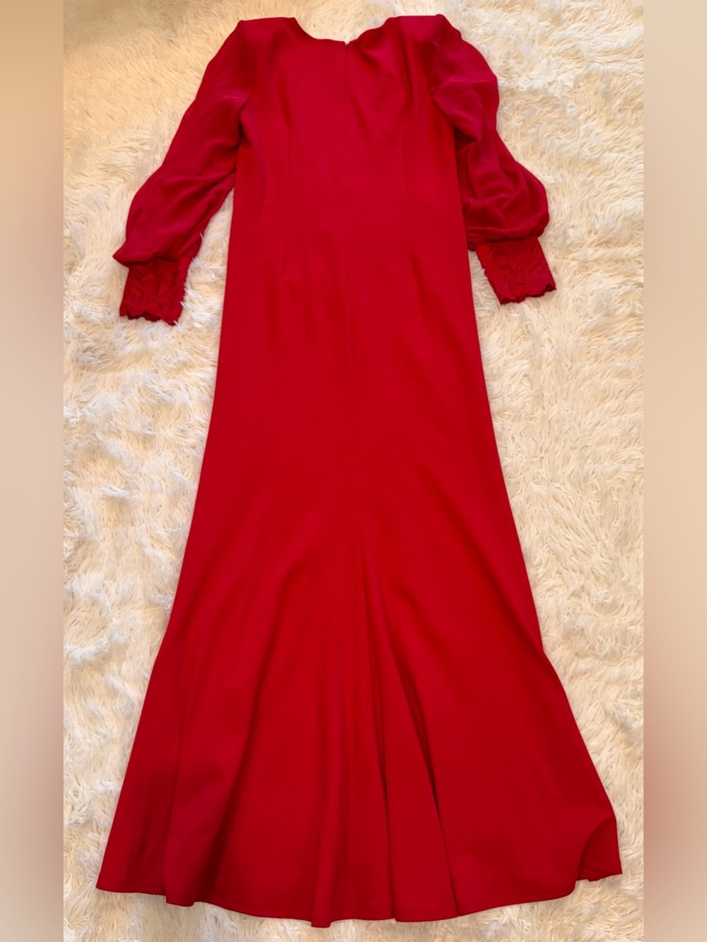 NEW TADASHI SHOJI Sahana Long Bishop Sleeve Plunge Red Gown Sz XL - Picture 8 of 11